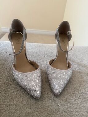 Crystal Embellished Pointed Toe Ankle Strap Heels in Silver